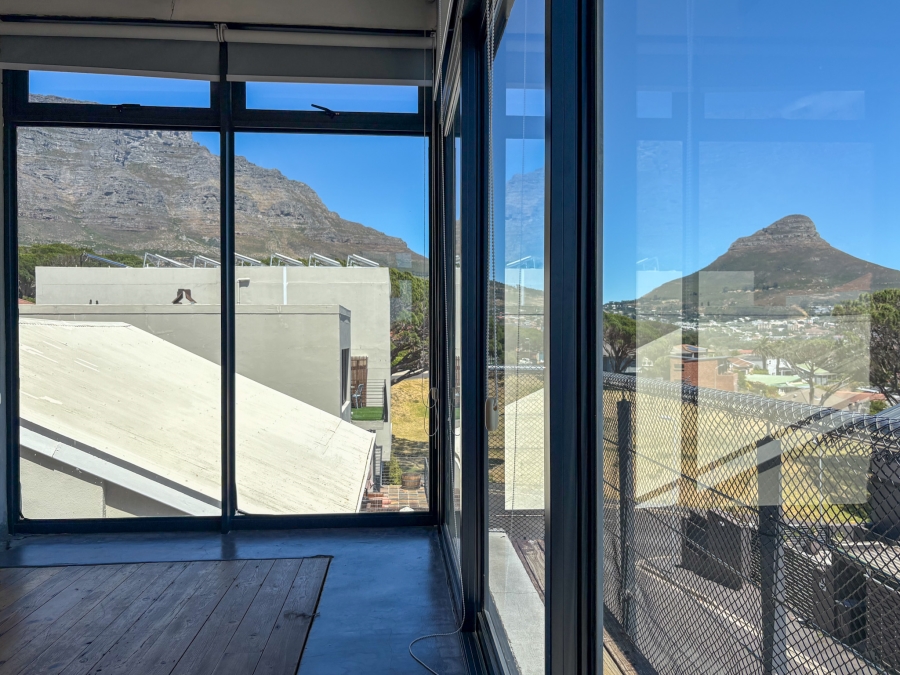 3 Bedroom Property for Sale in Vredehoek Western Cape